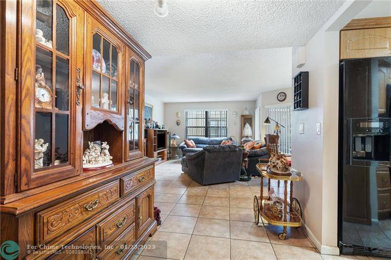 Coral Springs, FL 33071,8420 SHADOW CT #2-2