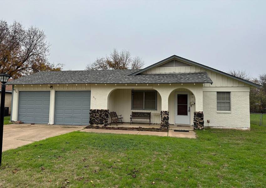 817 E Bovell Street, Crowley, TX 76036