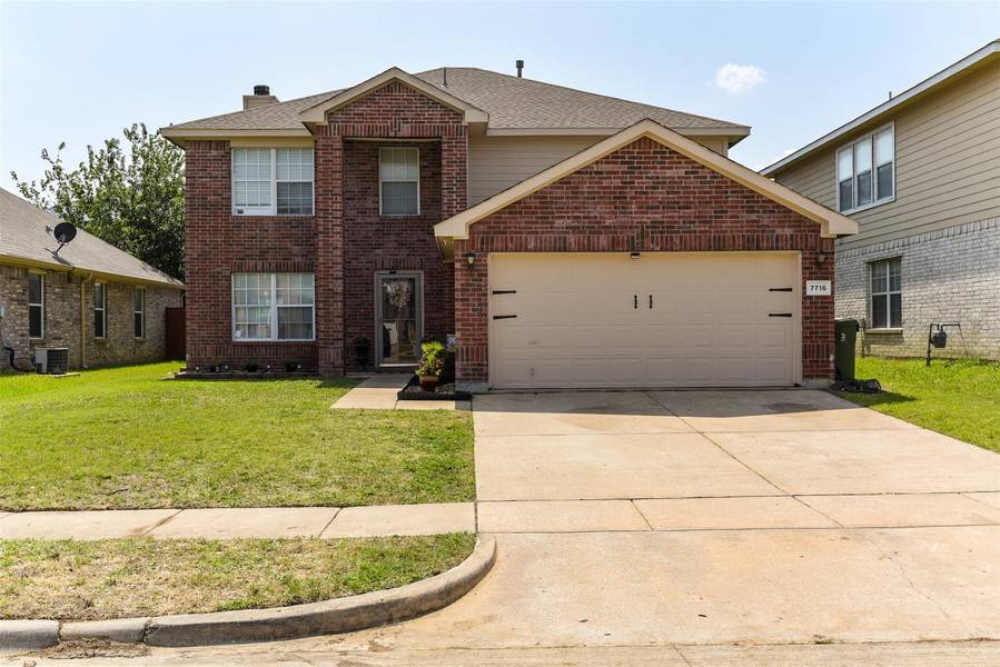 7716 Regent Drive, Arlington, TX 76001