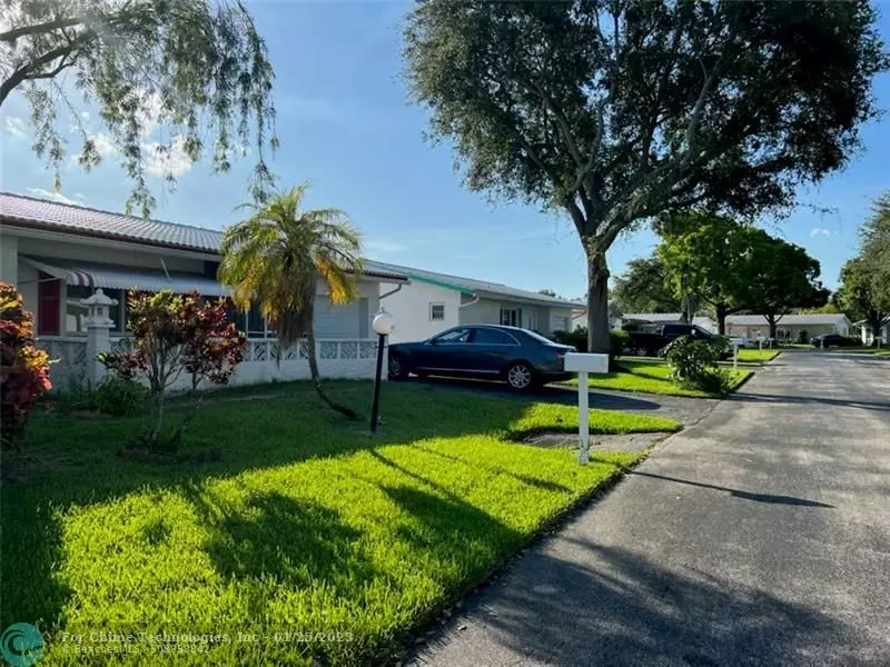 1611 NW 82 Ave, Plantation, FL 33322