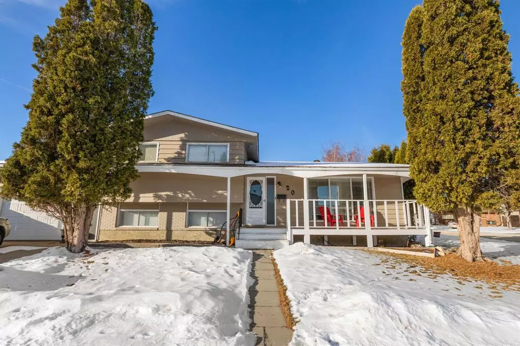 Medicine Hat, AB T1B1W7,20 Rossdale CRES SE