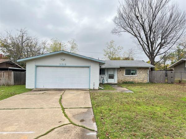 3218 W Rochelle Road, Irving, TX 75062