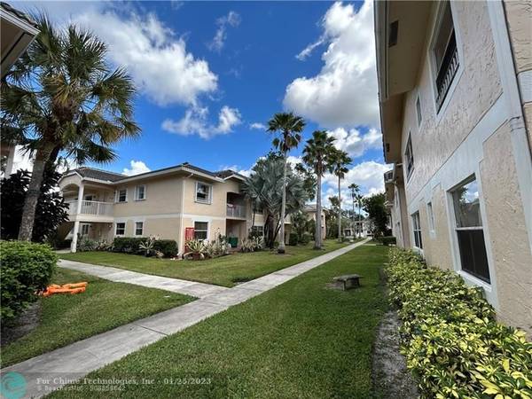 Coral Springs, FL 33065,12001 Royal Palm Blvd  #1M