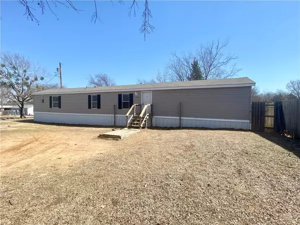 Lone Grove, OK 73443,540 Fruit Street