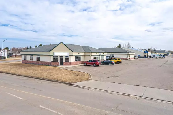 Lloydminster, SK S9V 2A8,2805 50 Avenue