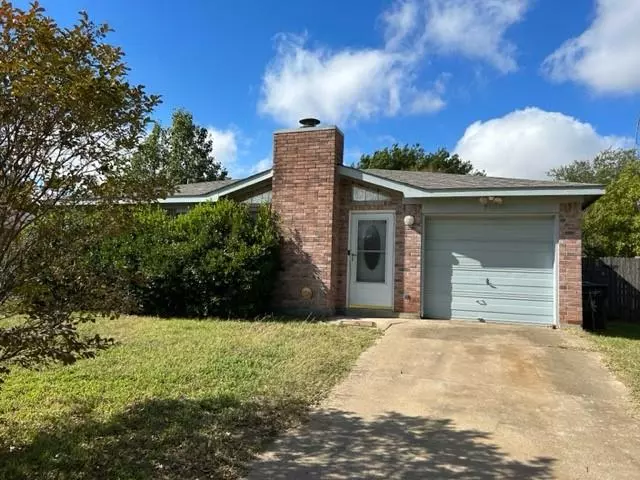 716 Buddy L Drive, Fort Worth, TX 76108