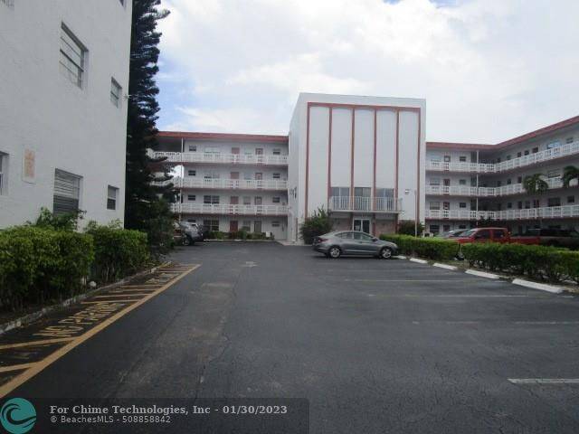 4000 NW 44th Ave  #201,  Lauderdale Lakes,  FL 33319