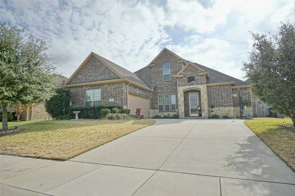 304 Minah Drive, Desoto, TX 75115