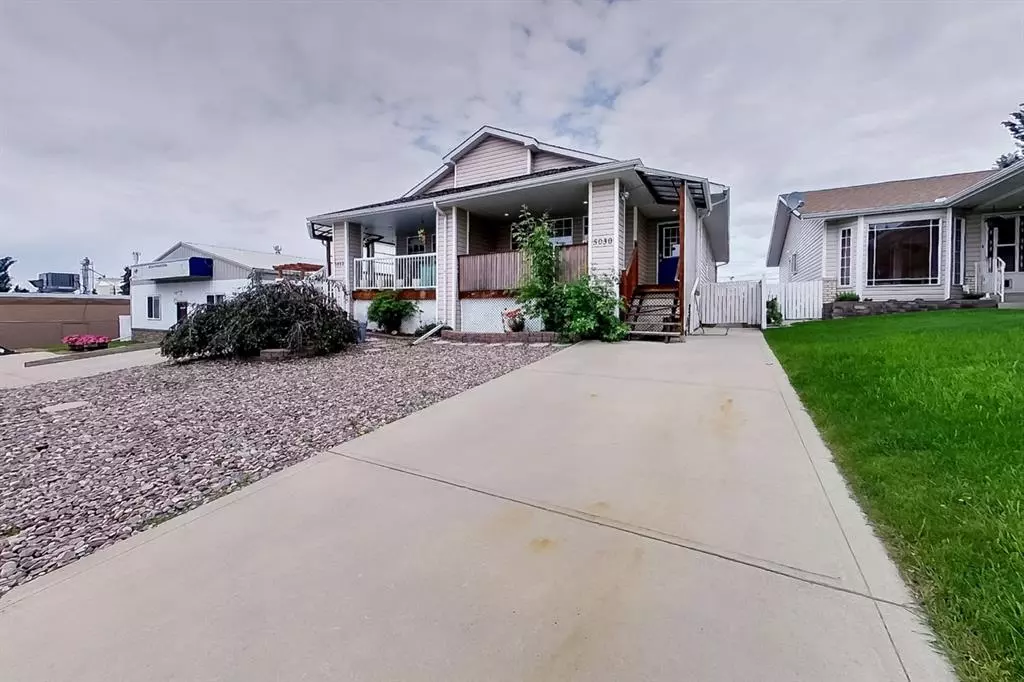 Innisfail, AB T4G 1M2,5030 48 ST