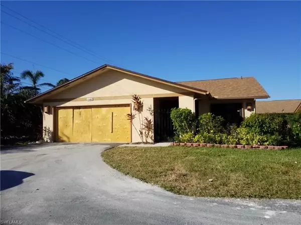 6482 Royal Woods DR, Fort Myers, FL 33908