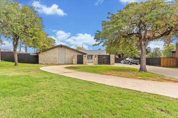 1427 Ridgecrest Circle, Denton, TX 76205