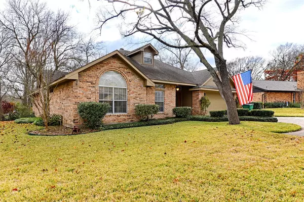 323 Jamie Way, Greenville, TX 75402