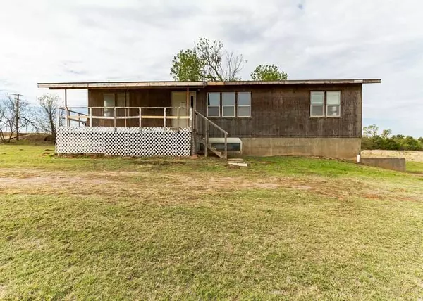 29008 County Road 1420, Cement, OK 73017