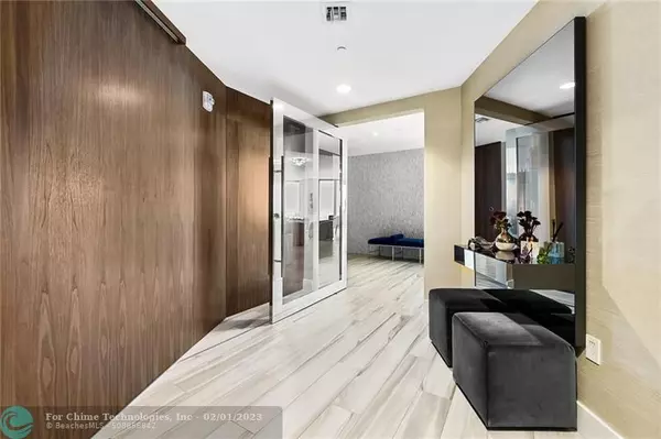 Fort Lauderdale, FL 33304,701 N Fort Lauderdale Beach Blvd #402