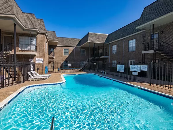 Fort Worth, TX 76109,4438 Harlanwood Drive #212