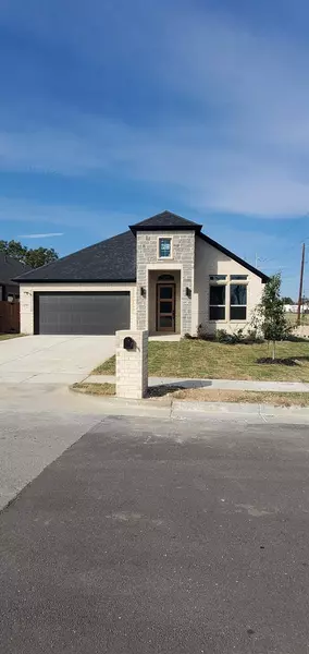 2202 El Paso Street, Grand Prairie, TX 75051