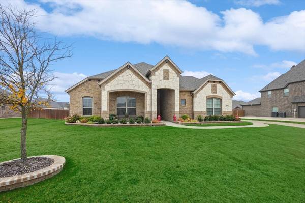 317 Equestrian Drive, Waxahachie, TX 75165