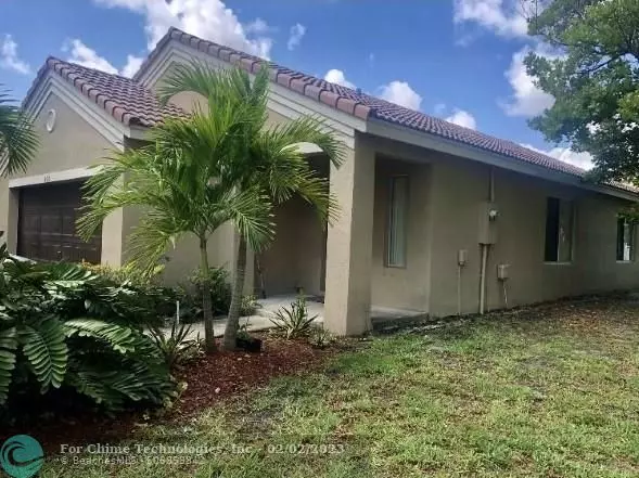 4498 Dogwood Cir, Weston, FL 33331