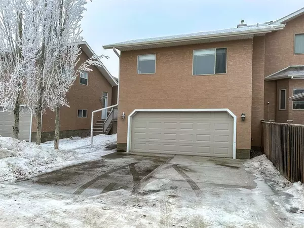 Strathmore, AB T1P 0B1,225 Strathcona CIR