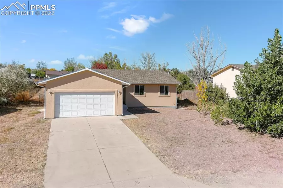 321 S Maher DR, Pueblo West, CO 81007