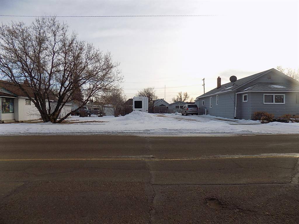 Hanna, AB T0J 1P0,203 2 AVE East