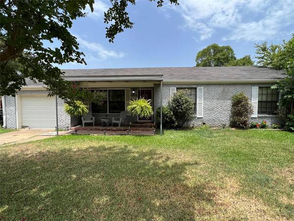 1858 Shady Lane, Shreveport, LA 71118