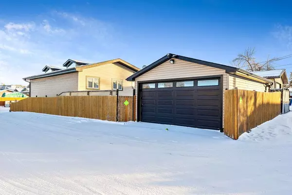 Calgary, AB T2B2C9,3824 Dover Ridge DR SE