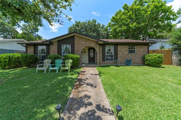 1937 Northlake Drive, Garland, TX 75040