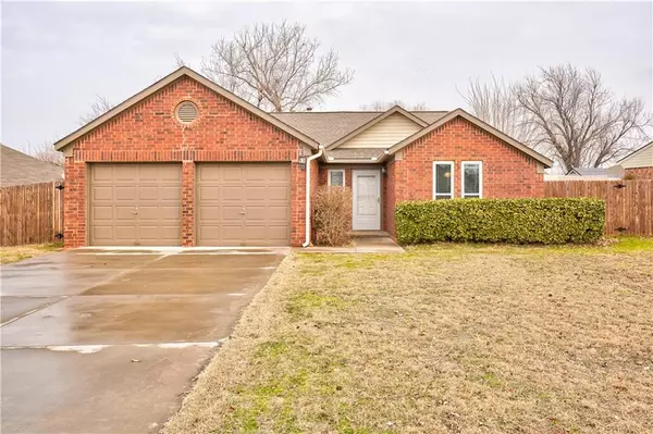 608 Old English Road, Edmond, OK 73003