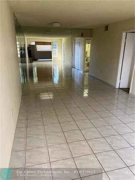 Plantation, FL 33313,7450 NW 17th St  #306