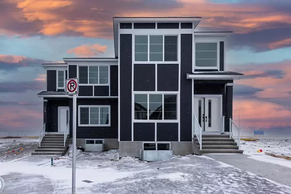 Calgary, AB T3J 2E8,118 Saddlelake MNR NE