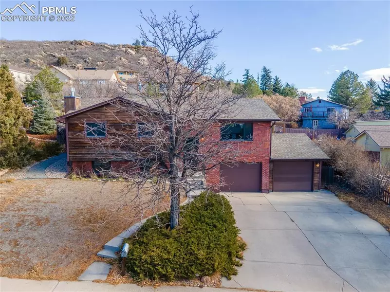 410 Senter DR, Castle Rock, CO 80104