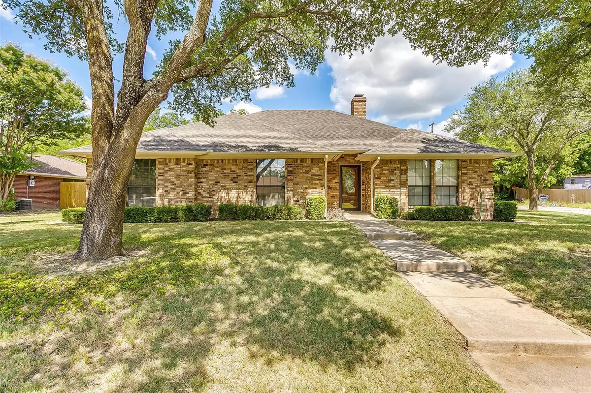 Aledo, TX 76008,200 Meadow Lane