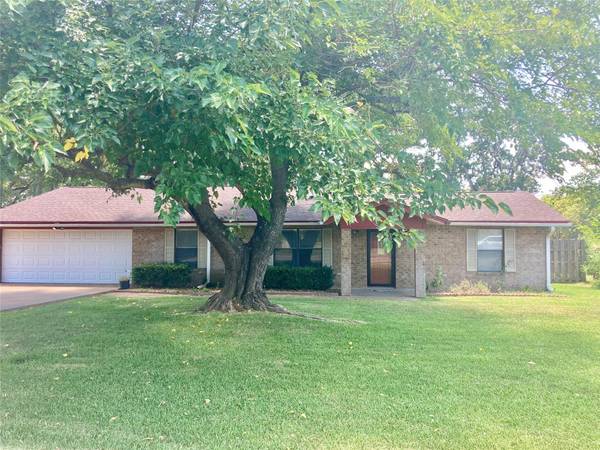 2008 Gavin Road, Tool, TX 75143