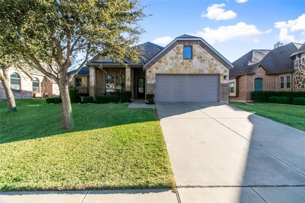 208 Atlantic Avenue, Waxahachie, TX 75165