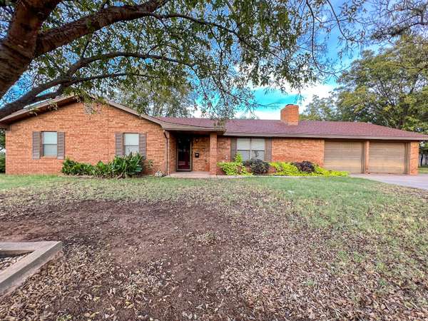 108 Avenue J E, Haskell, TX 79521