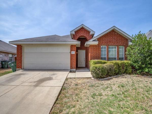 4003 Collin Court, Heartland, TX 75126