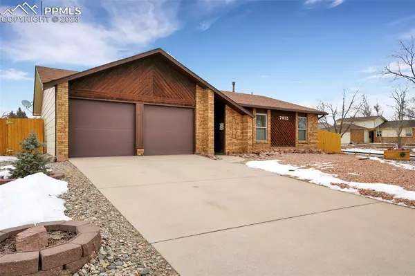 7915 Drifting Cloud DR, Colorado Springs, CO 80920