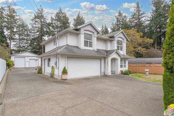 Colwood, BC V9B 2L3,3037B Pickford Rd