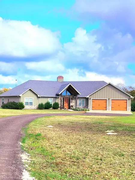 2003 Vz County Road 4106, Canton, TX 75103