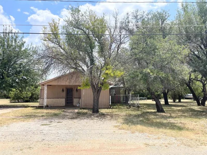 508 S Parks Street, Breckenridge, TX 76424