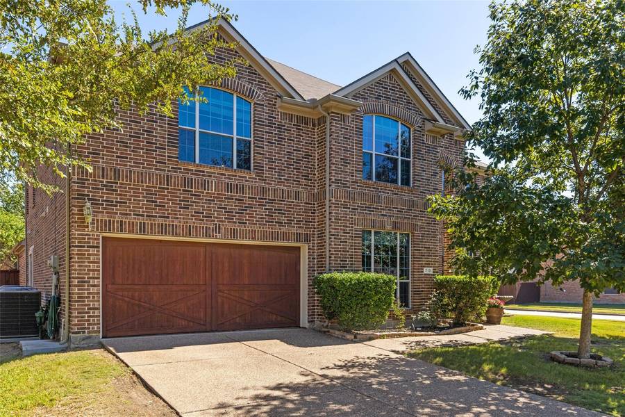 713 Royal Crest Court, Mckinney, TX 75072