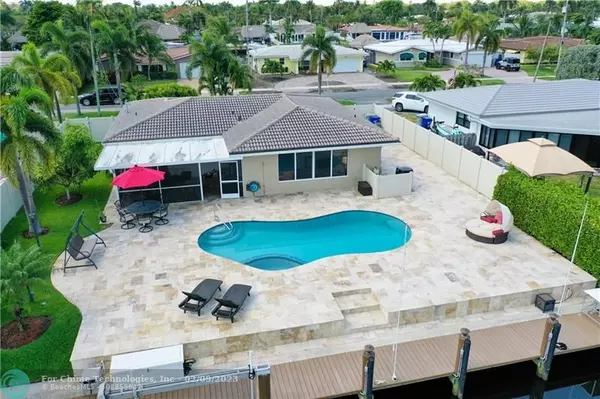 Pompano Beach, FL 33060,371 SE 3rd Ct