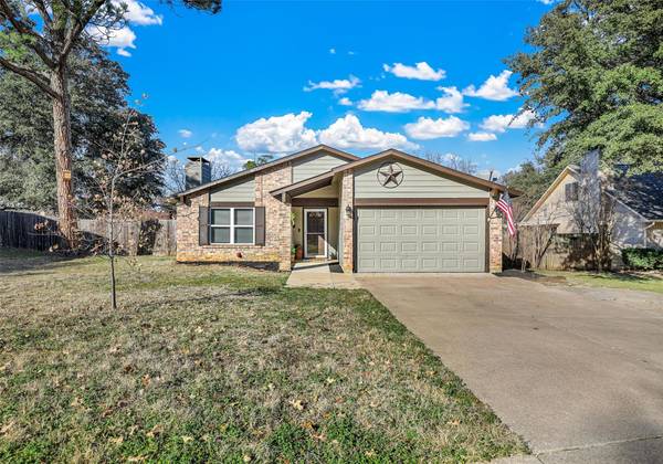 404 Shelmar Drive, Euless, TX 76039