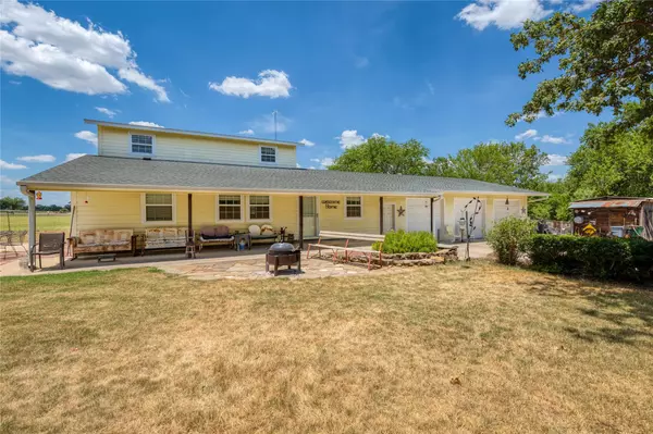 2370 Thomas Road, Springtown, TX 76082