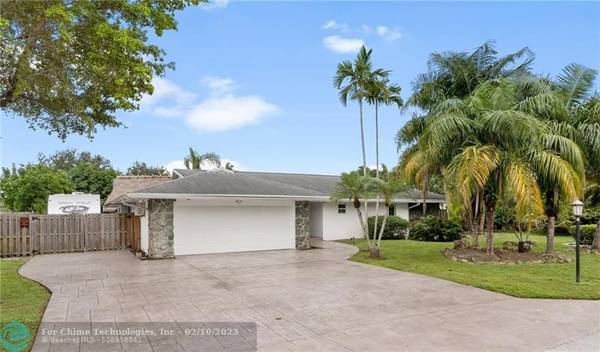 2430 SW 86th Ave, Davie, FL 33324