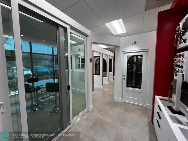 Boynton Beach, FL 33426,1728 Corporate Drive