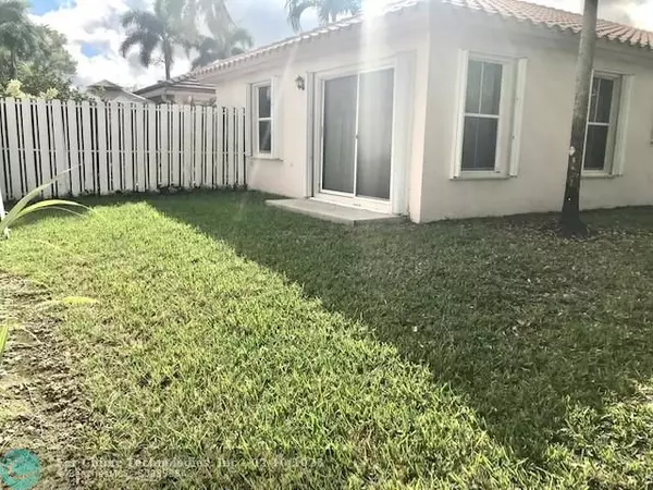 Plantation, FL 33317,320 NW 75th Way