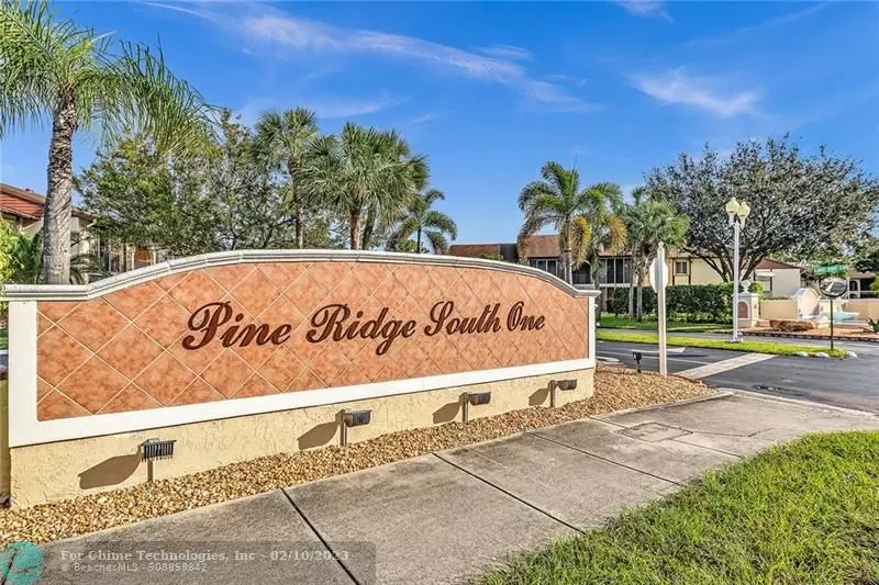 124 Lake Pine Cir  #D-2, Green Acres, FL 33463