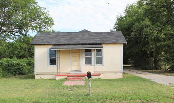 1707 W Groesbeck Street, Stephenville, TX 76401